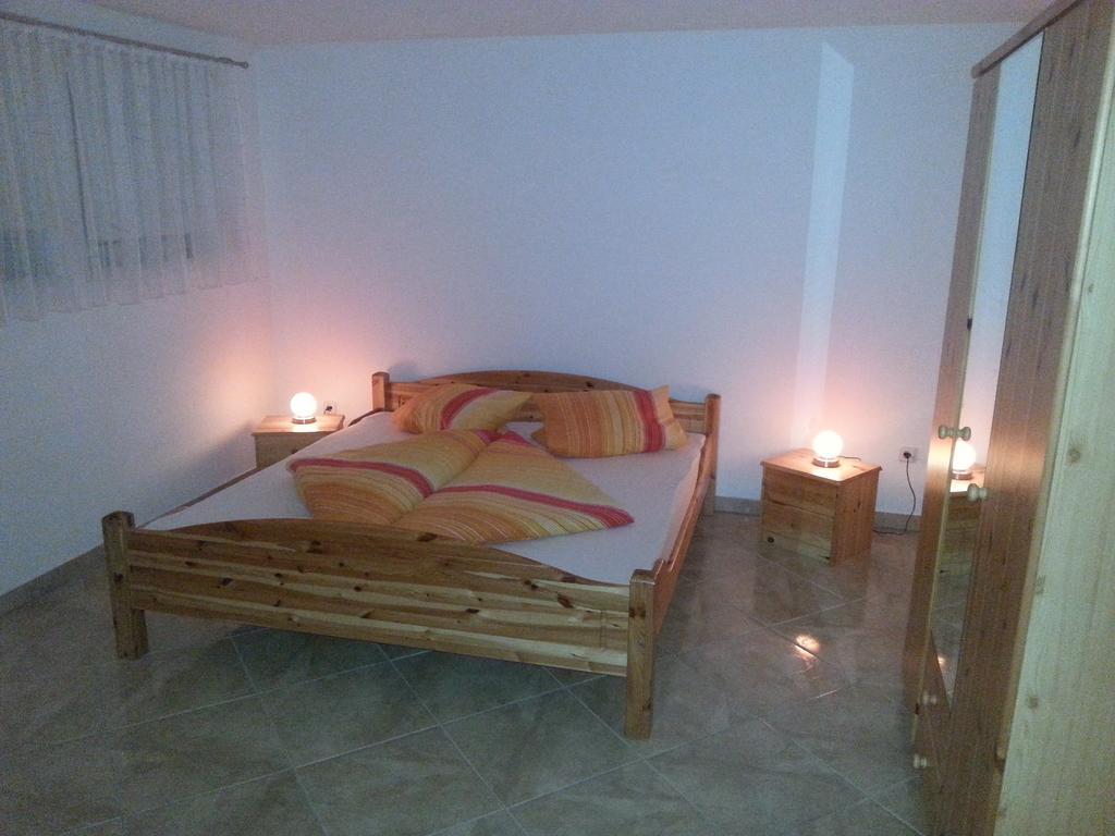 Apartments Barbic أوماغ الغرفة الصورة